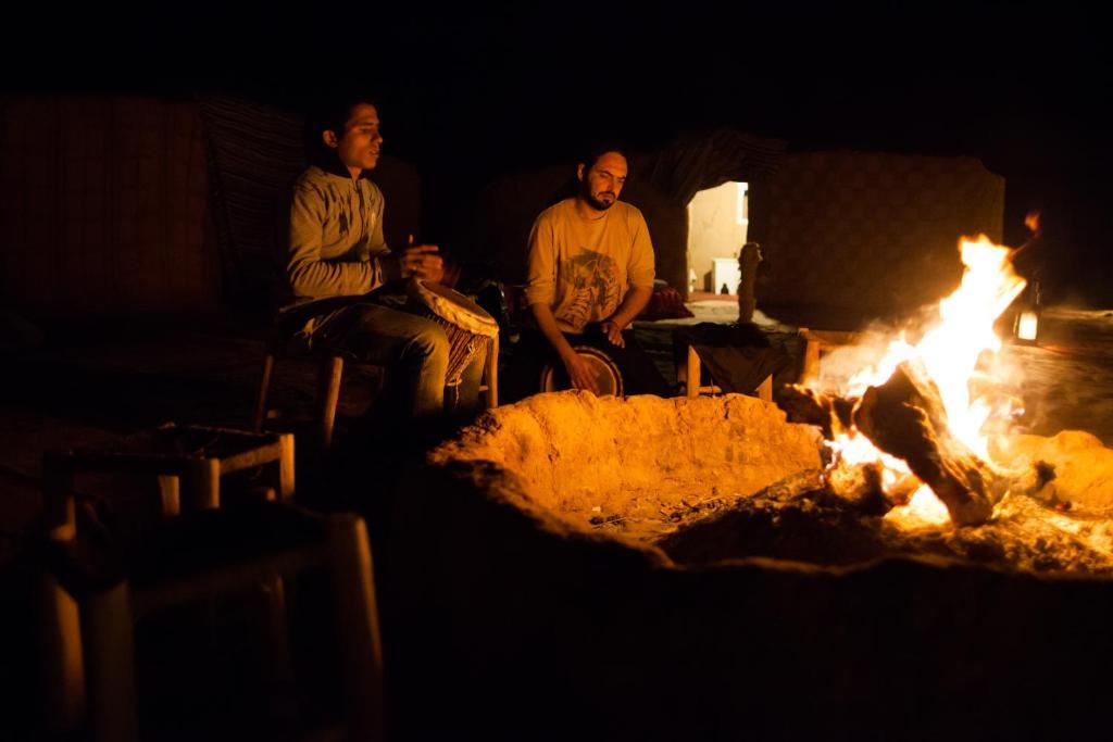 Auberge Camping Ocean Des Dunes Merzouga Esterno foto